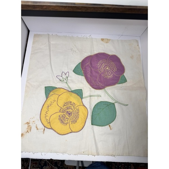 Homemade Other - VTG 1930s Pansy Quilt Squares 9 Appliqué 17x17" Grandma‎ Made Embroidery Flowers